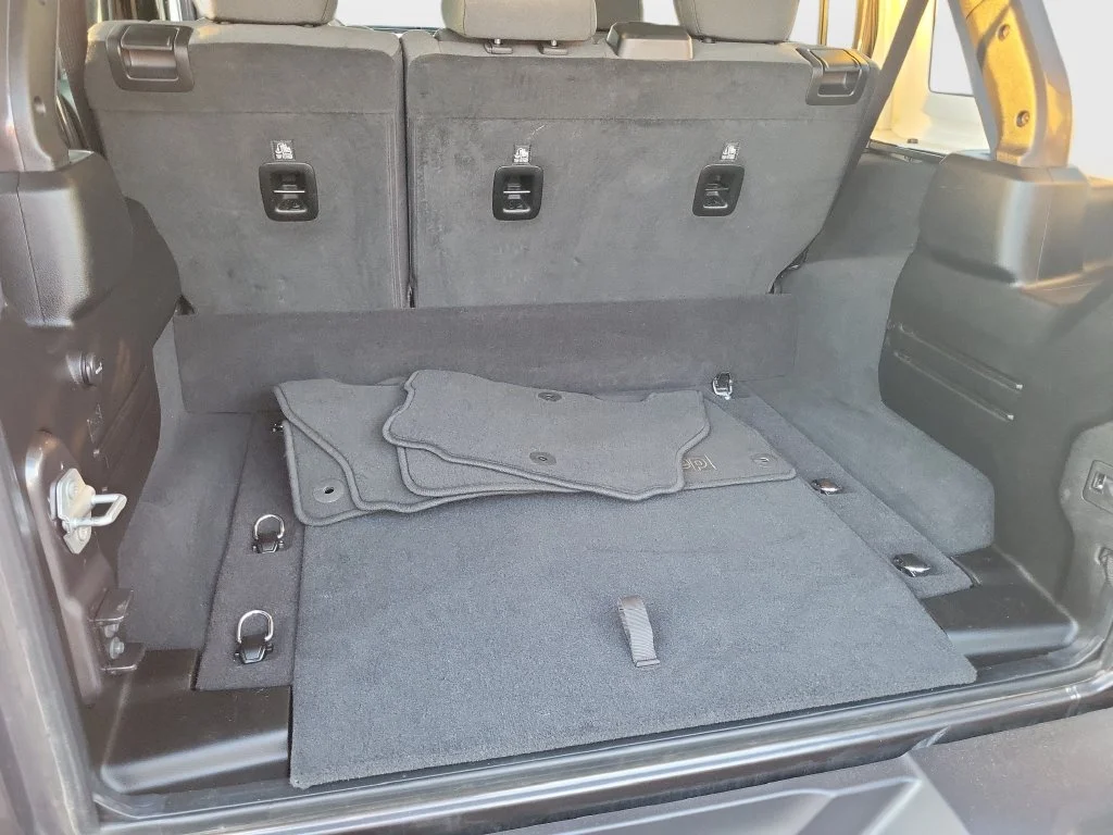 Certified Used 2025 Gray Jeep Sahara 4xe image 31