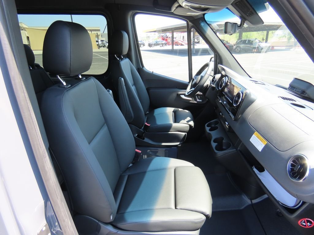 2025 Mercedes-Benz Sprinter Crew Van Base - Photo 22
