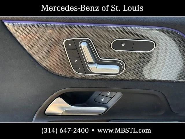 Used 2022 White Mercedes-Benz GLB 250 image 18