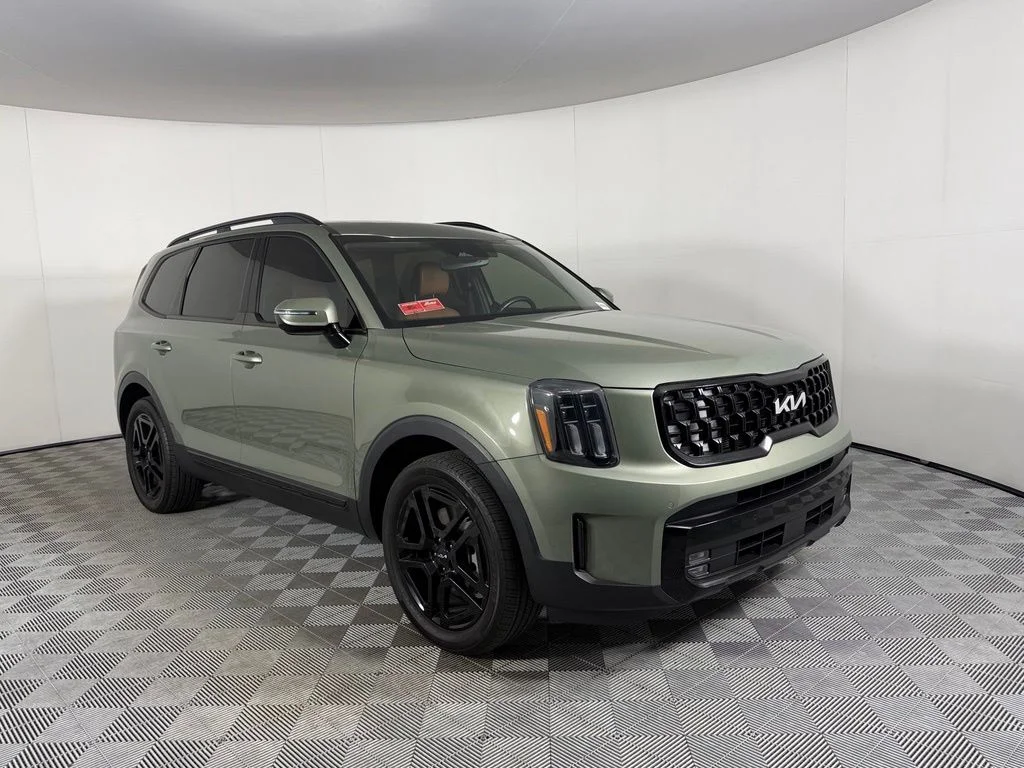 Used 2024 Green Kia SX X-Line image 3