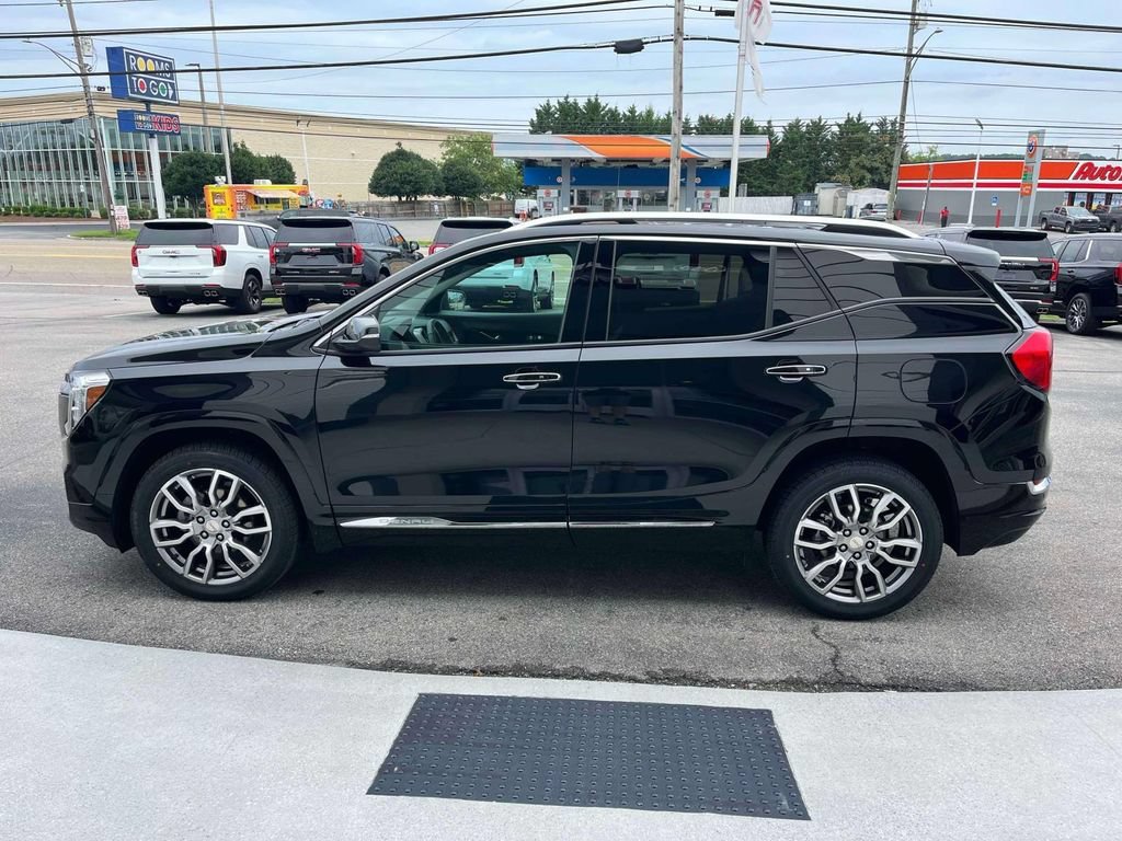 Certified Used 2023 Ebony Twilight Metallic GMC Denali image 6