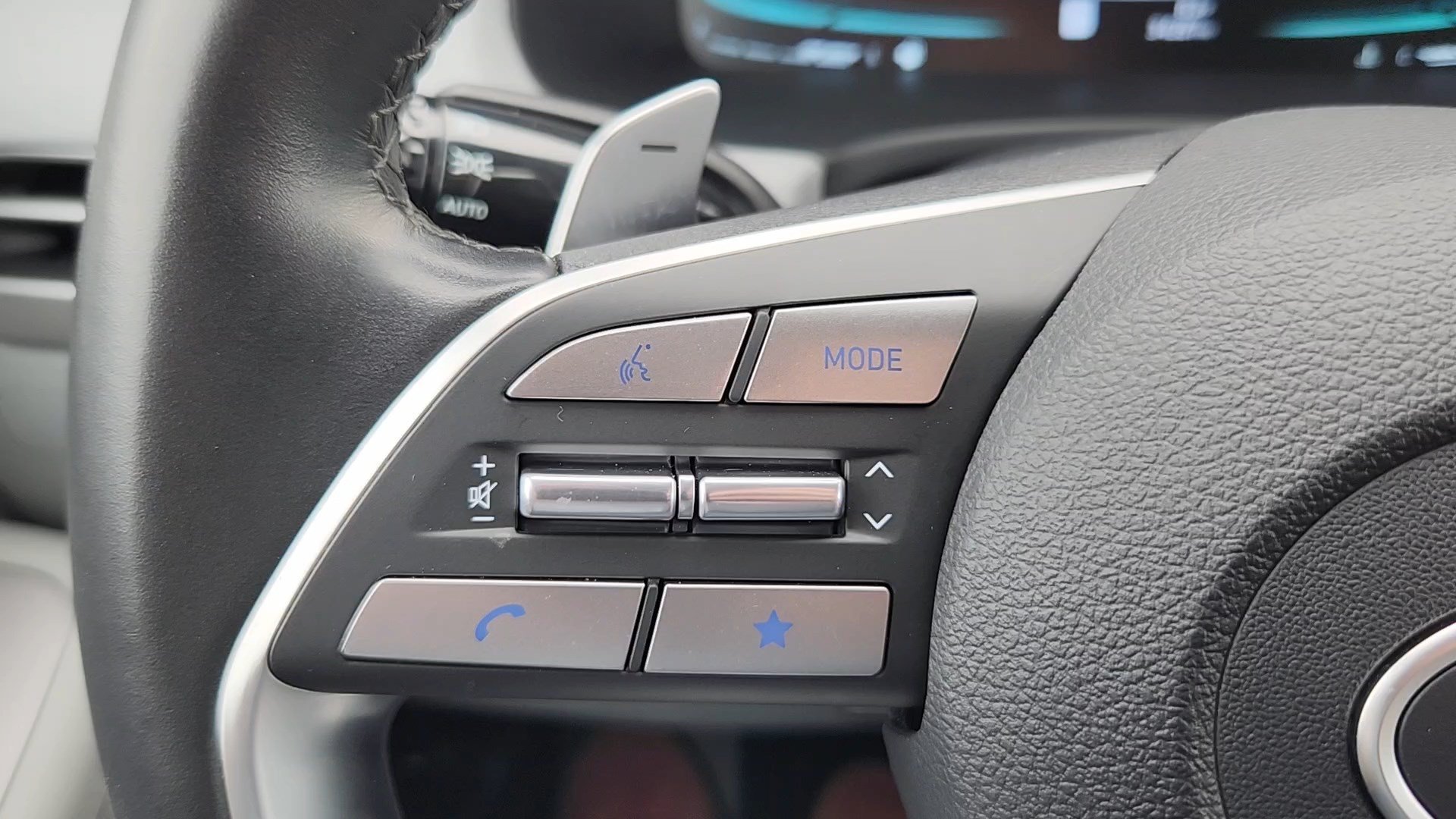 Used 2025 Typhoon Silver Hyundai SEL image 11