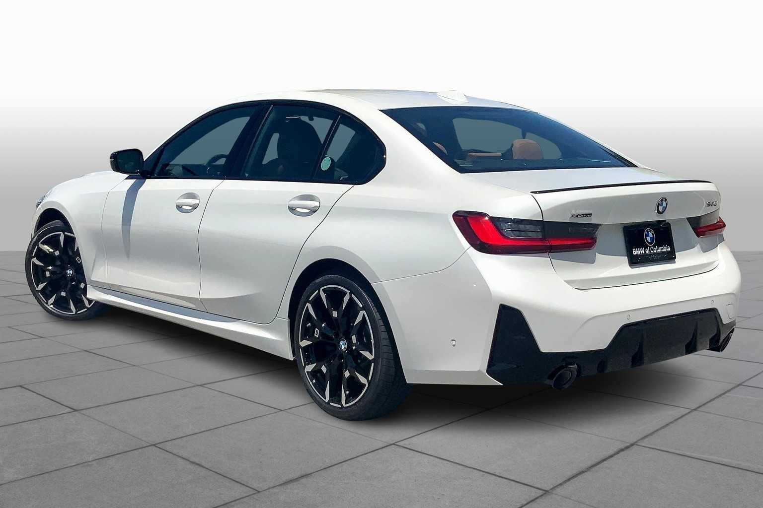 2025 BMW 3 Series 330i - Photo 12