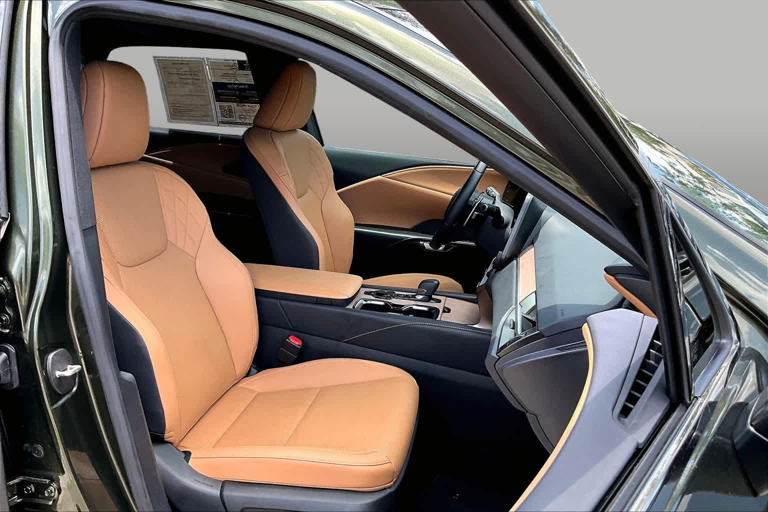 Used 2026 Nori Green Pearl Lexus Premium image 9