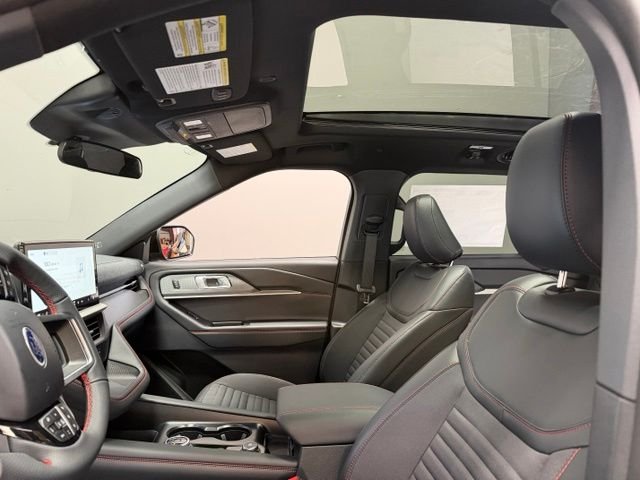 New 2026 Agate Black Metallic Ford ST-Line image 17
