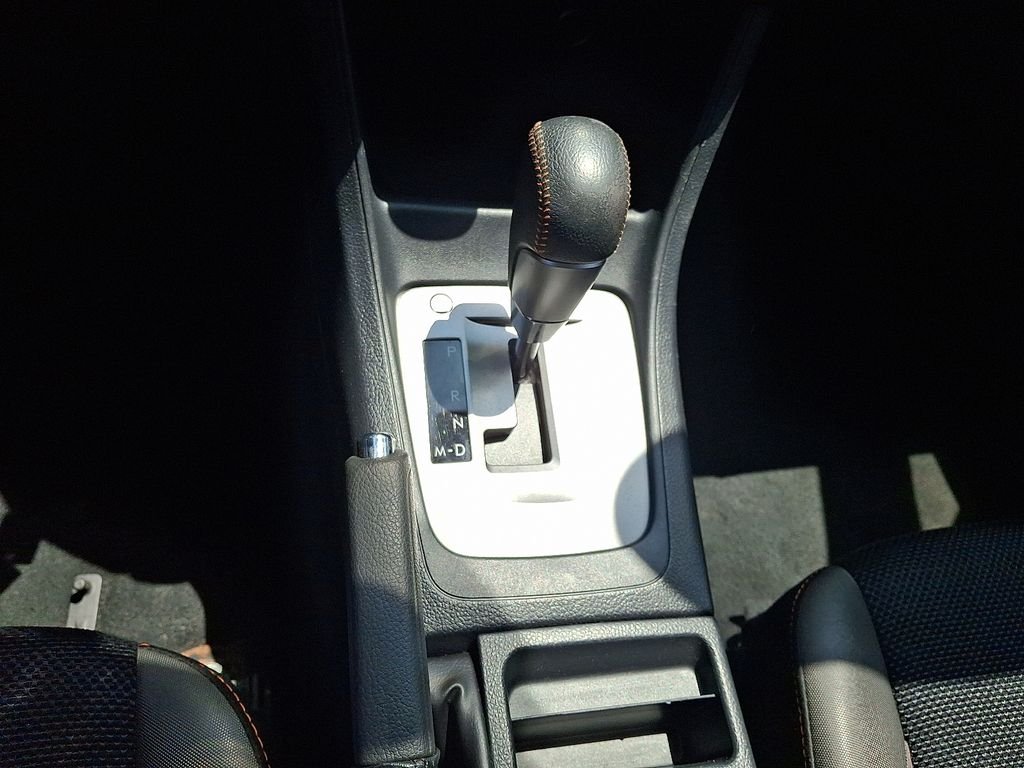 Used 2016 Silver Subaru 2.0i Premium image 16