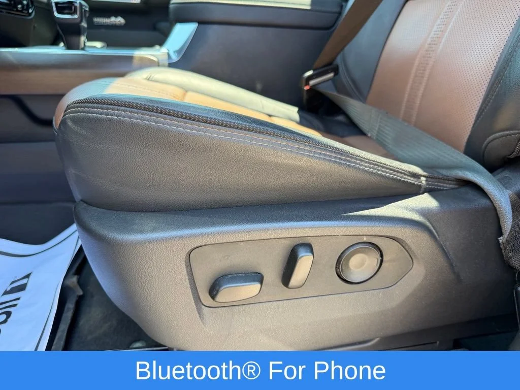 Used 2025 Iridescent Pearl Tricoat Chevrolet High Country image 28