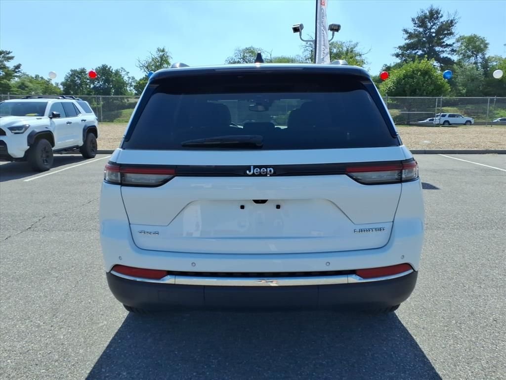 Used 2023 White Jeep Limited image 6