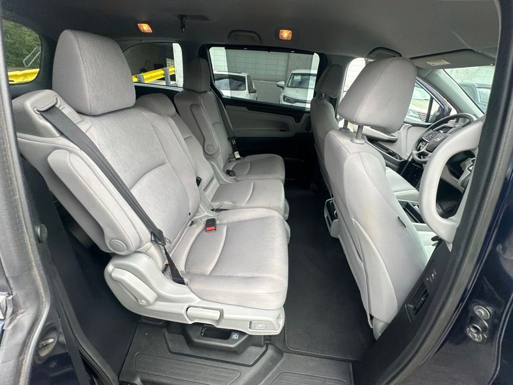 Used 2018  Honda EX image 32