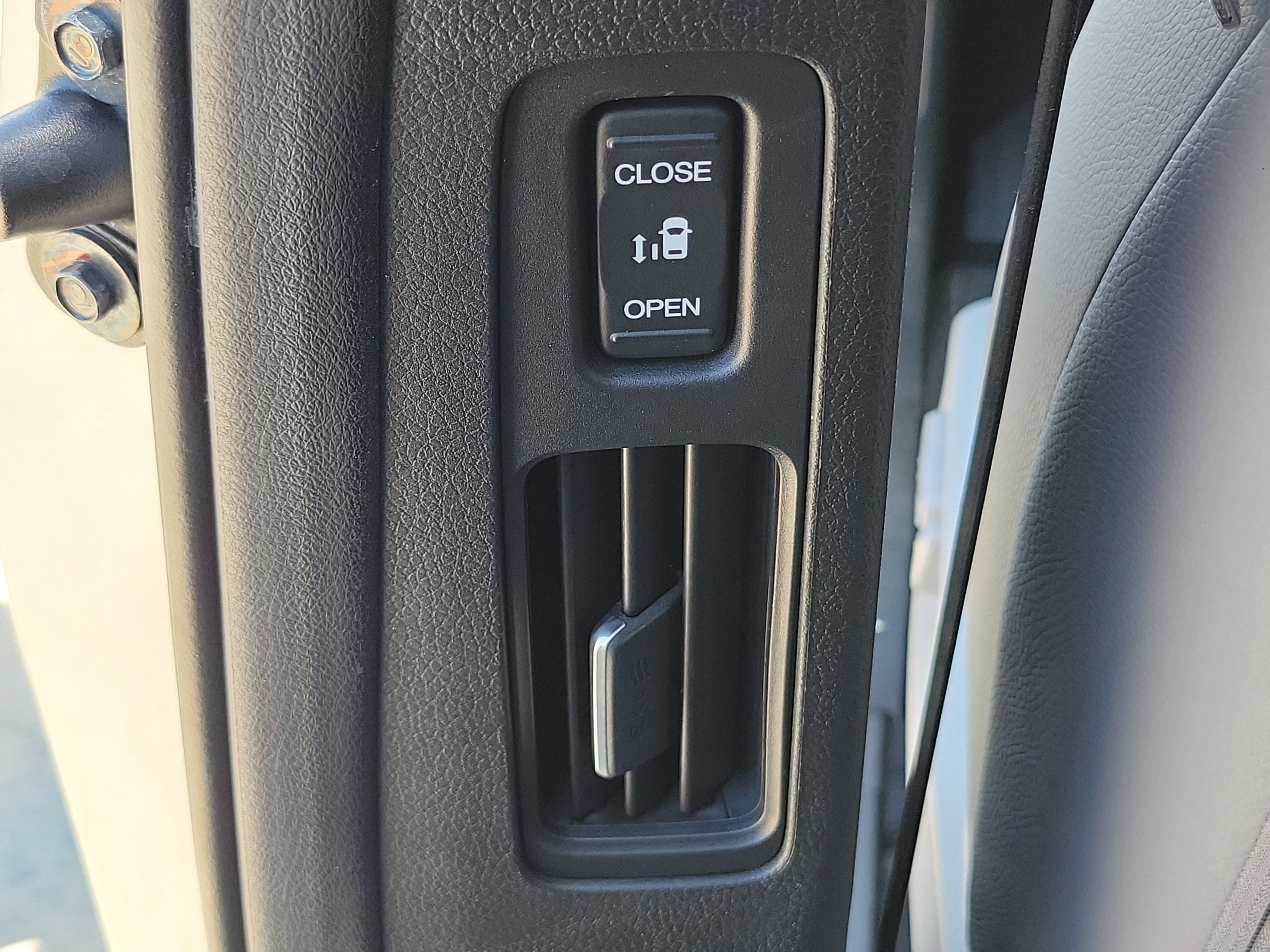 Used 2023  Honda Touring image 19