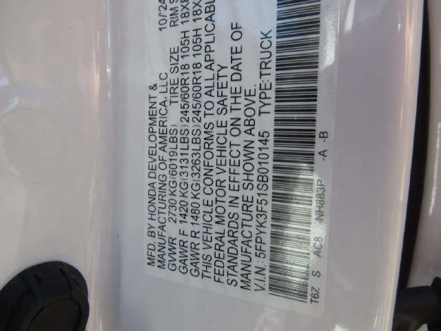 Certified Used 2025 Platinum White Pearl Honda AWD RTL image 29