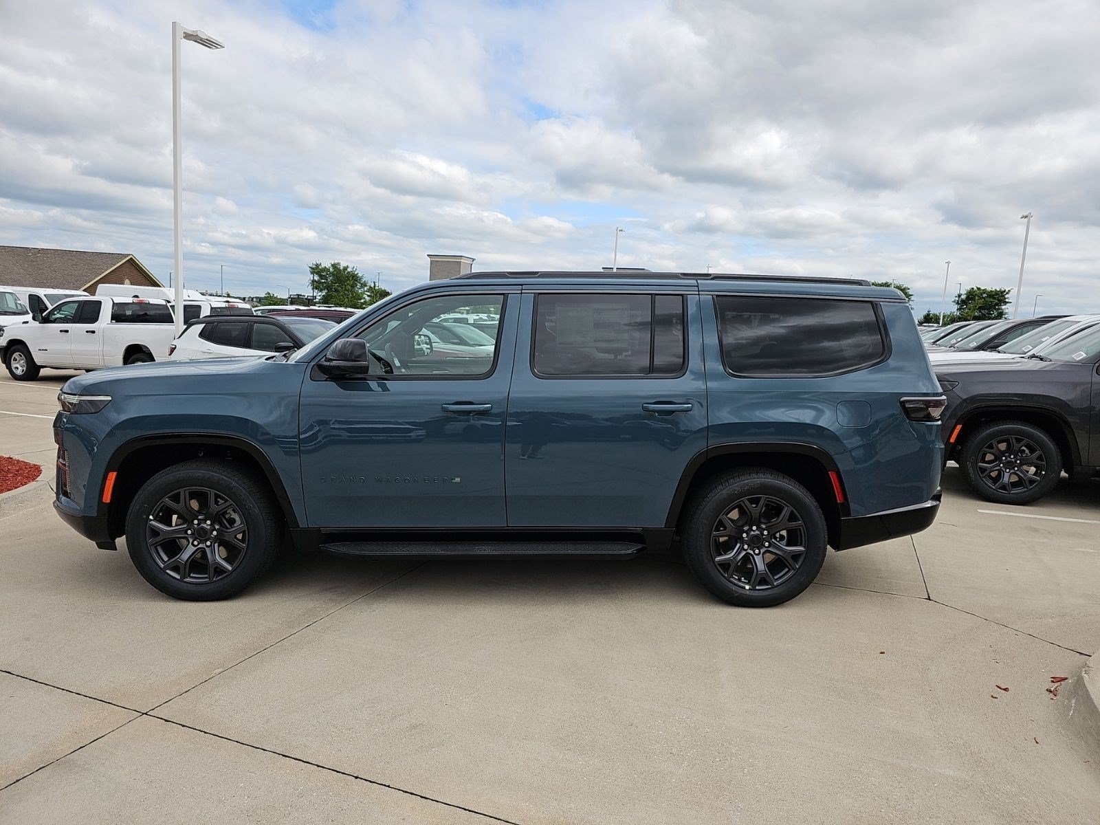New 2026 Steel Blue Jeep Limited Altitude image 2