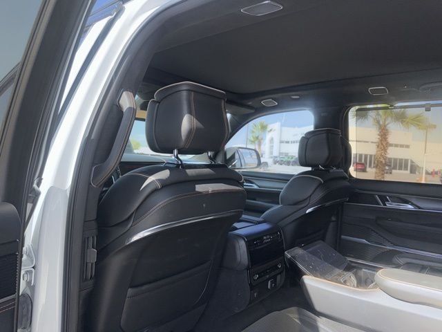 2024 Jeep Grand Wagoneer Series III - Photo 12