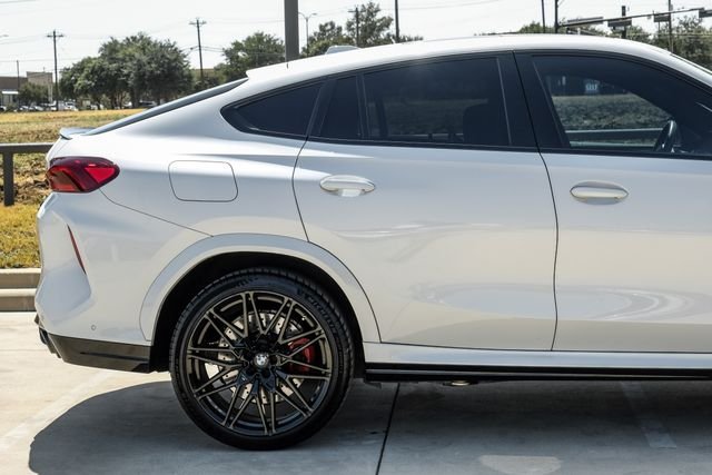Used 2025 White BMW Base image 9