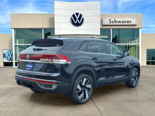 New 2026 Deep Black Pearl Volkswagen SE w/Technology 4M image 6