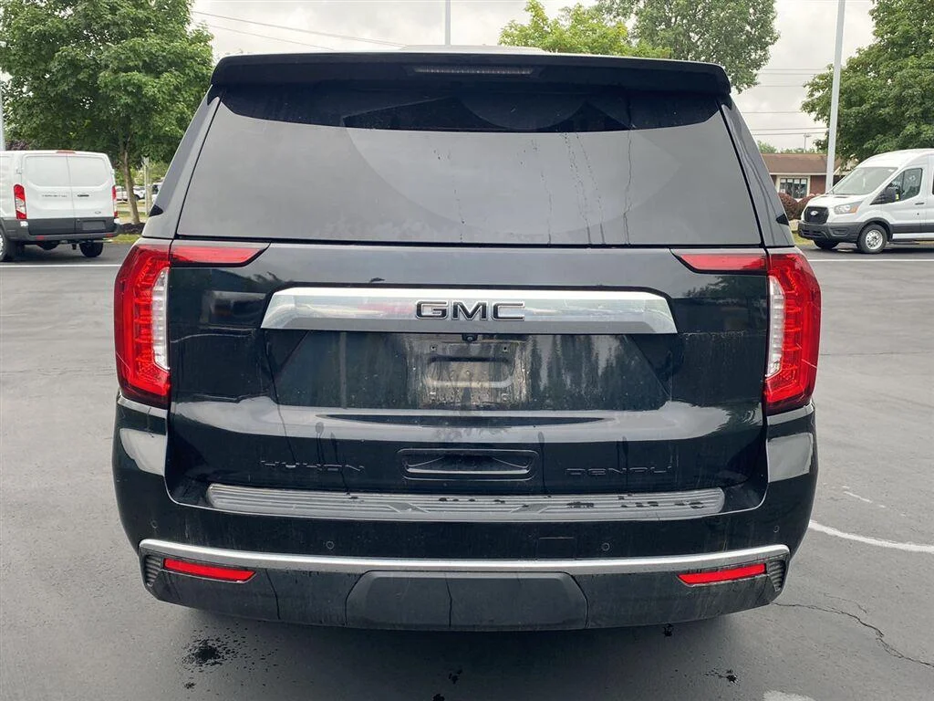 Used 2023 Onyx Black GMC Denali image 12