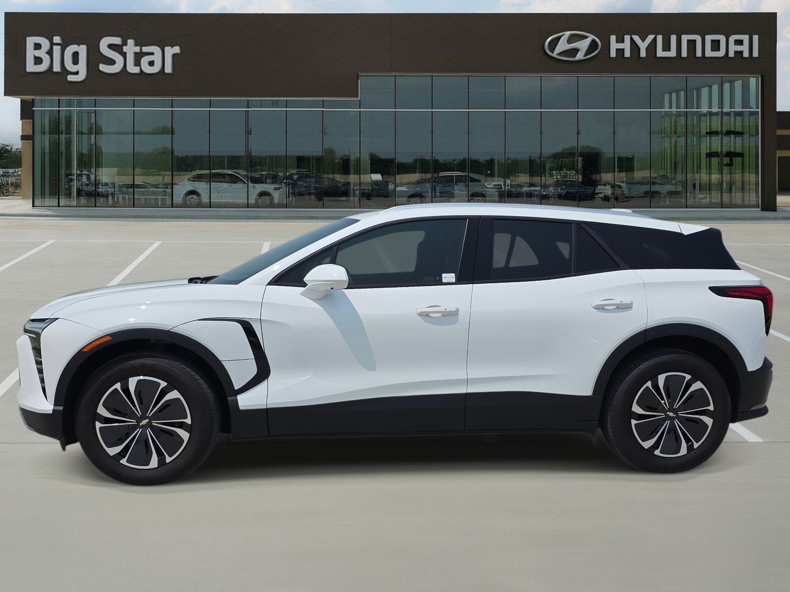 Used 2024 Chevrolet Blazer EV LT with VIN 3GNKDBRJ1RS211371 for sale in Friendswood, TX