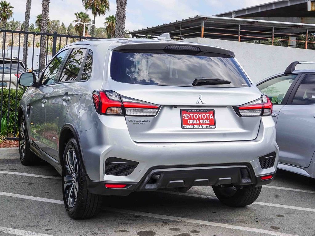 Used 2025 Silver Mitsubishi 2.0 ES image 4