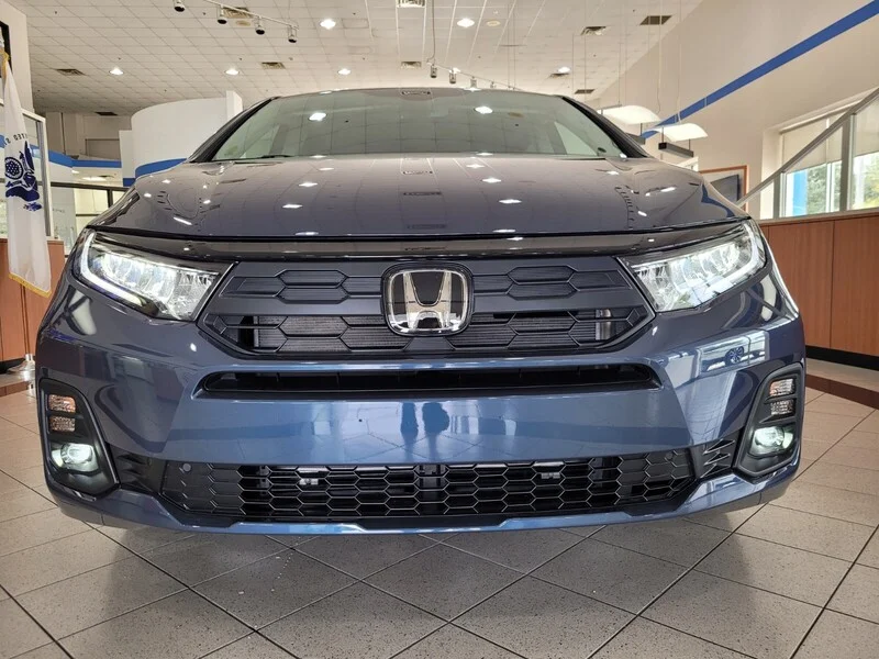 New 2026 Smoke Blue Pearl Honda EX-L AUTO image 2