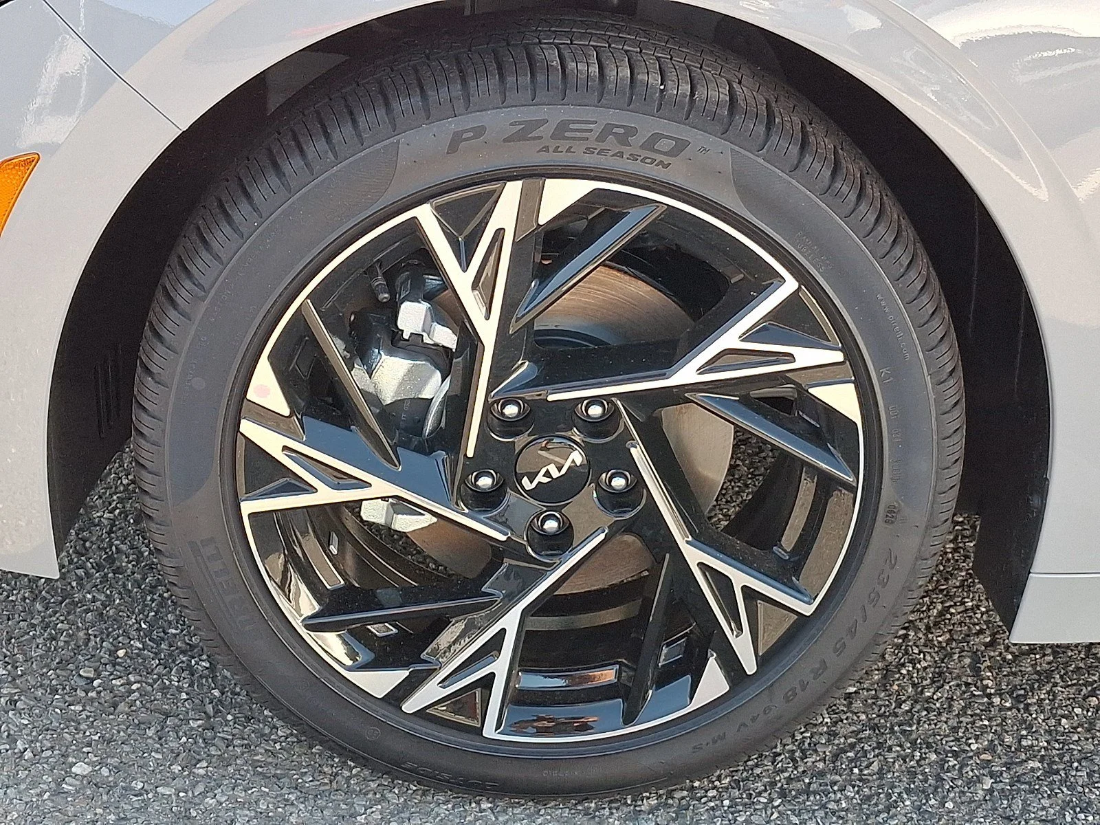 New 2026 Wolf Gray Kia GT-Line FWD image 4