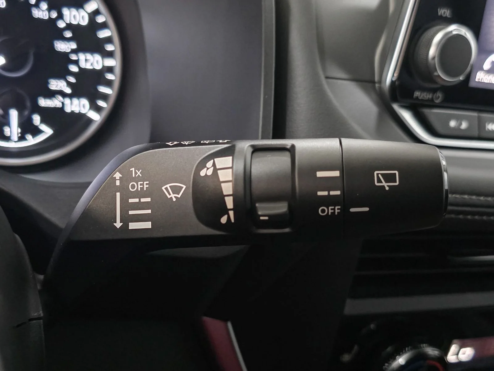 New 2026 Everest White Pearl TriCoat Nissan Dark Armor™ image 35
