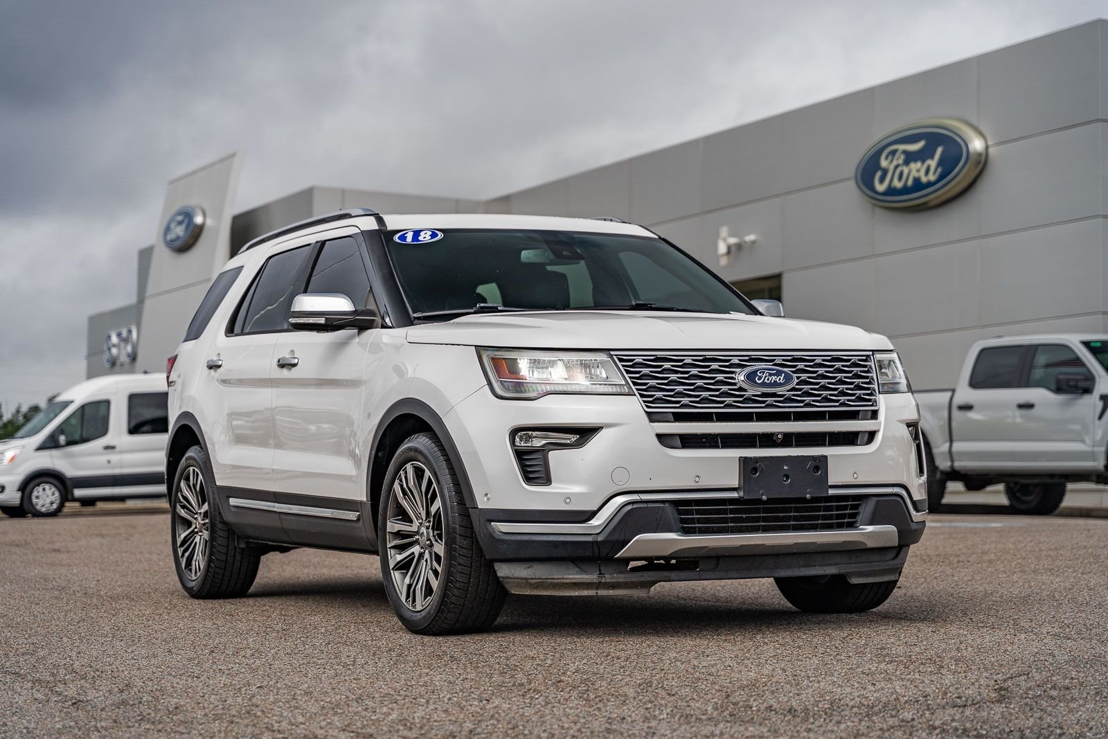 2018 Ford Explorer Platinum 4WD's photo