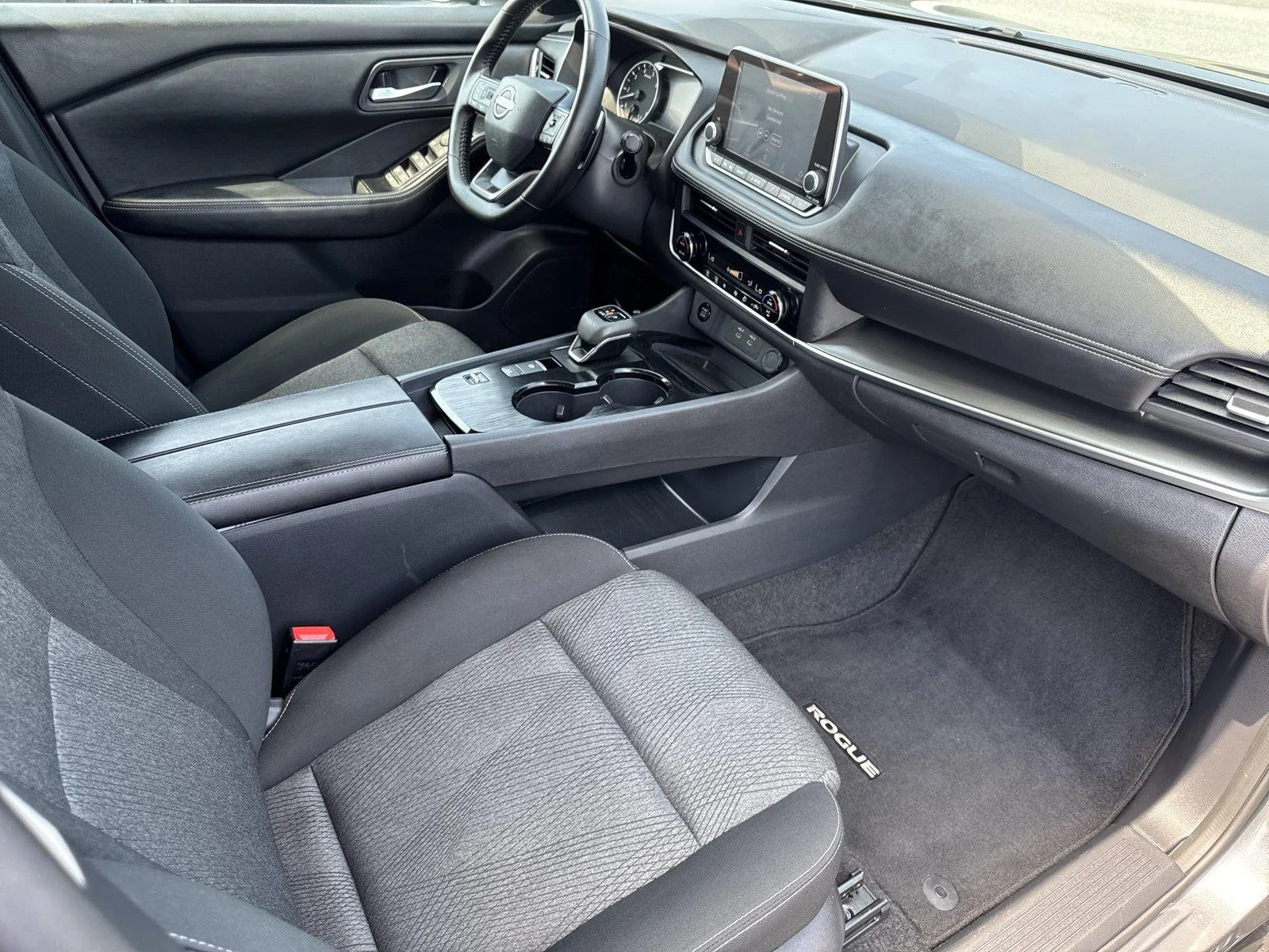 Used 2025 Gun Metallic Nissan SV image 34