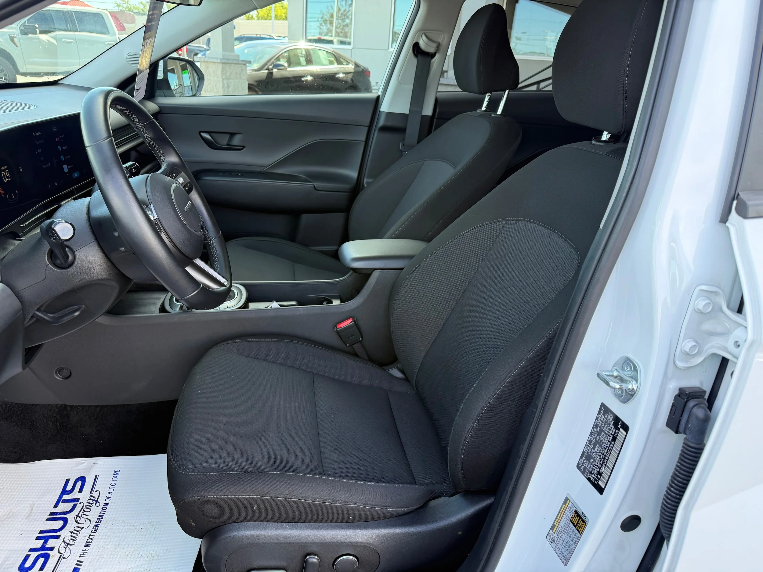 Used 2025 Atlas White Hyundai SEL image 11