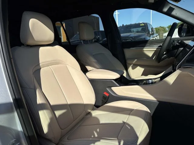 New 2025 Silver Jeep Limited image 13