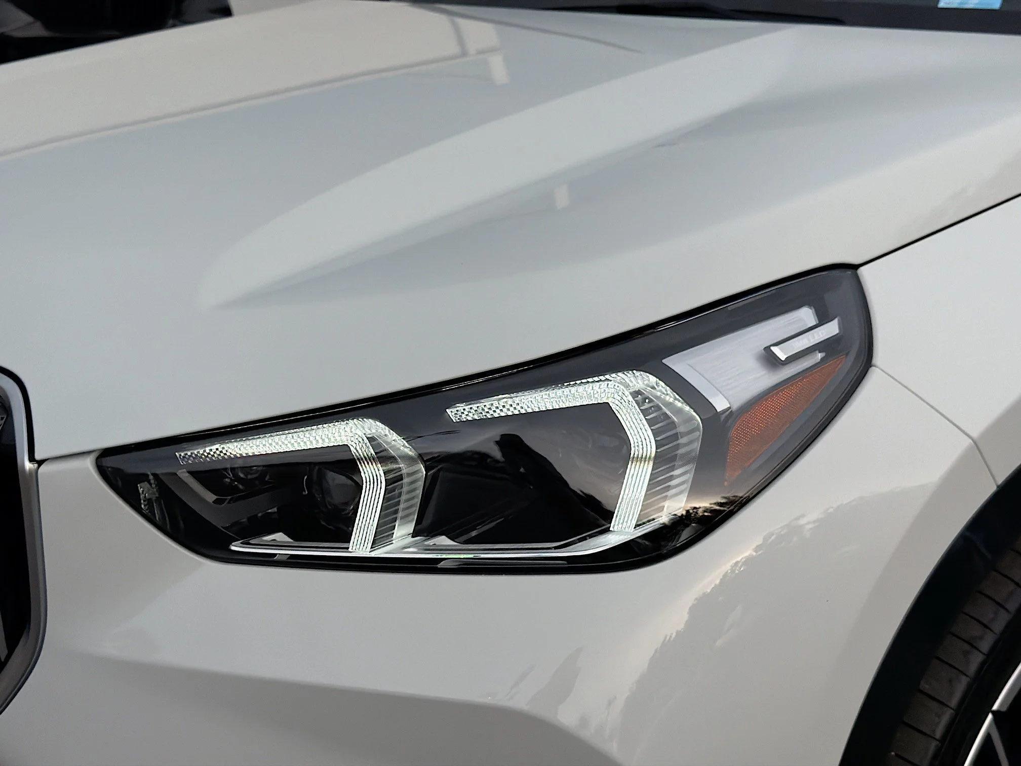 New 2026 Alpine White BMW xDrive28i image 9