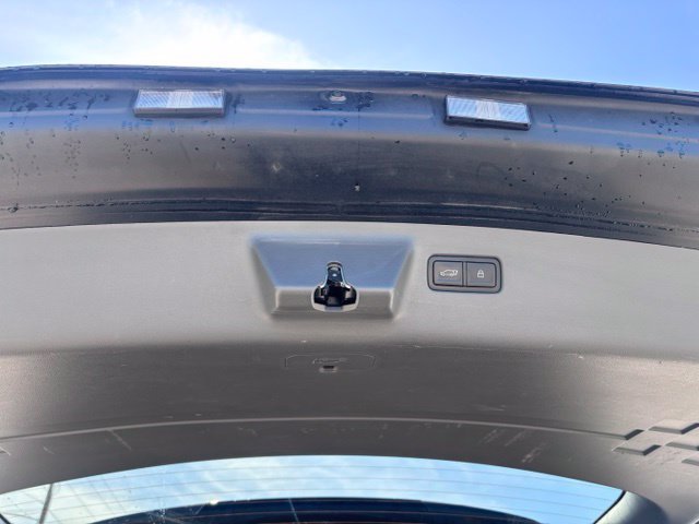 Used 2024 Black Hyundai SEL image 31