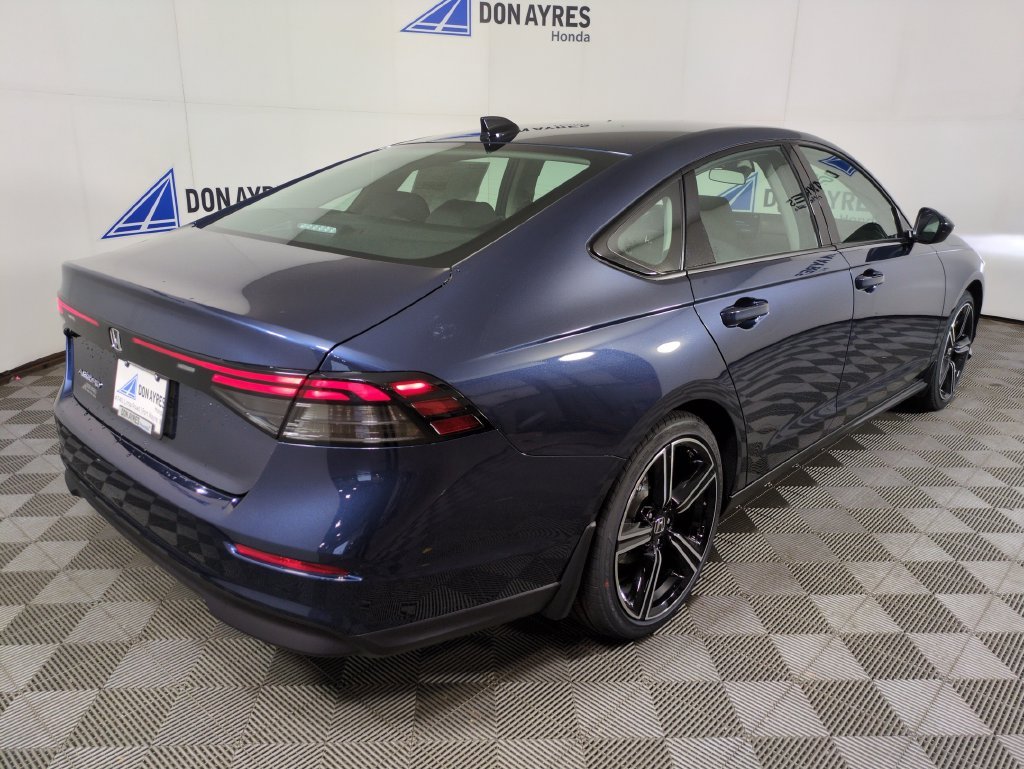 New 2026 Canyon River Blue Metallic Honda SE image 5