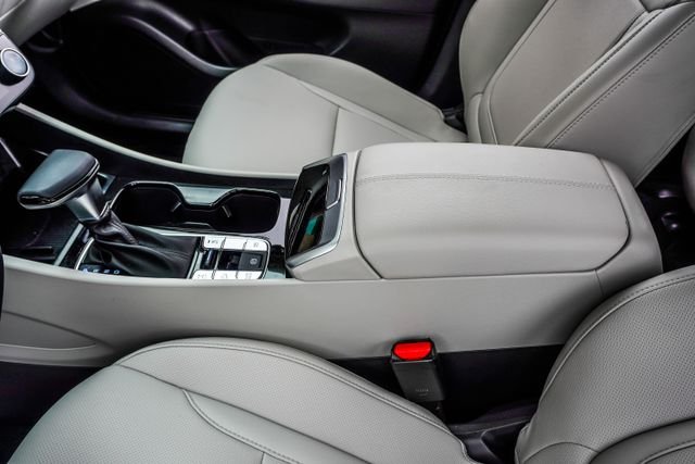 Certified Used 2025 Gray Hyundai SEL Convenience image 19