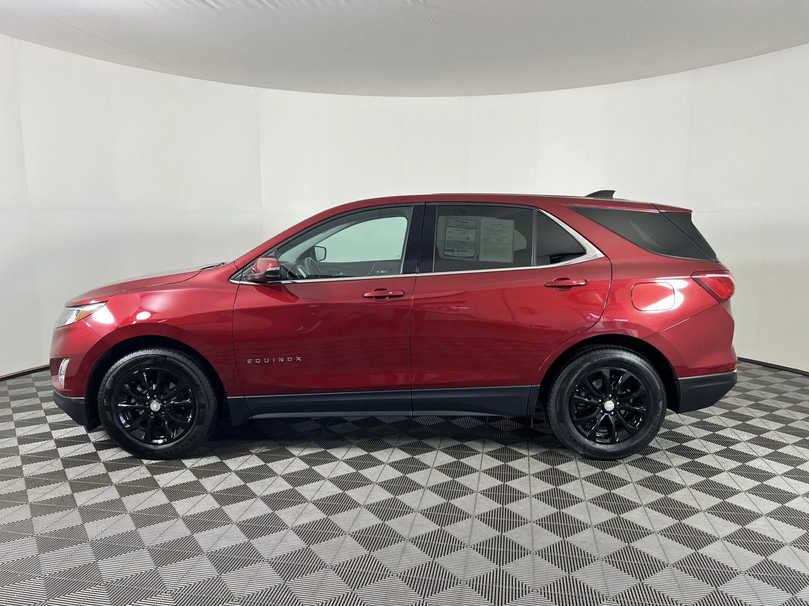 Used 2018 Cajun Red Tintcoat Chevrolet LT image 28