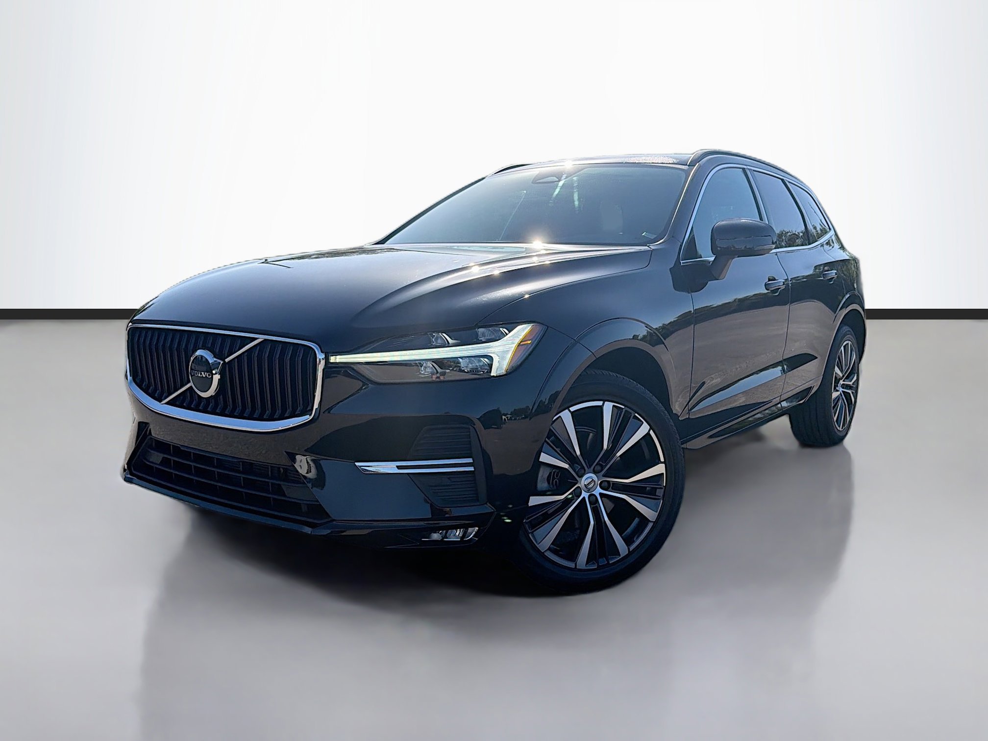 2022 Volvo XC60 Momentum