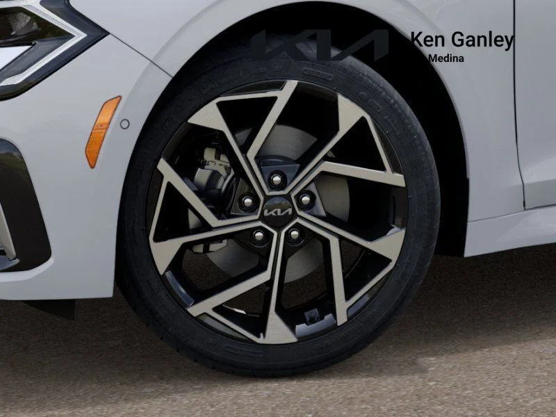 2026 Kia K5 EX - Photo 9