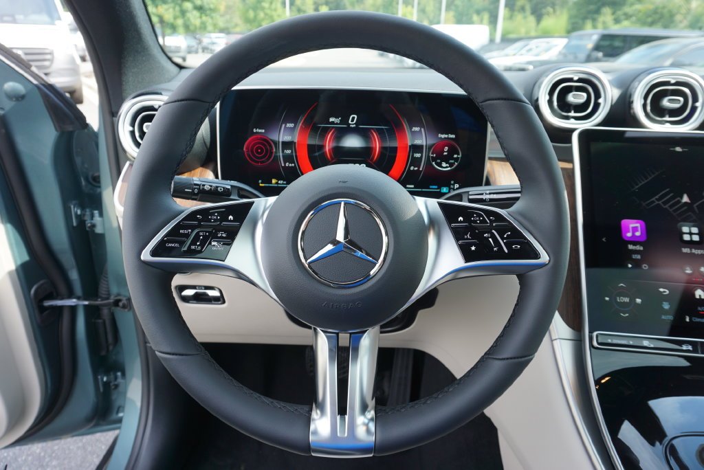 New 2027 Verde Silver Metallic Mercedes-Benz GLC 300 image 51