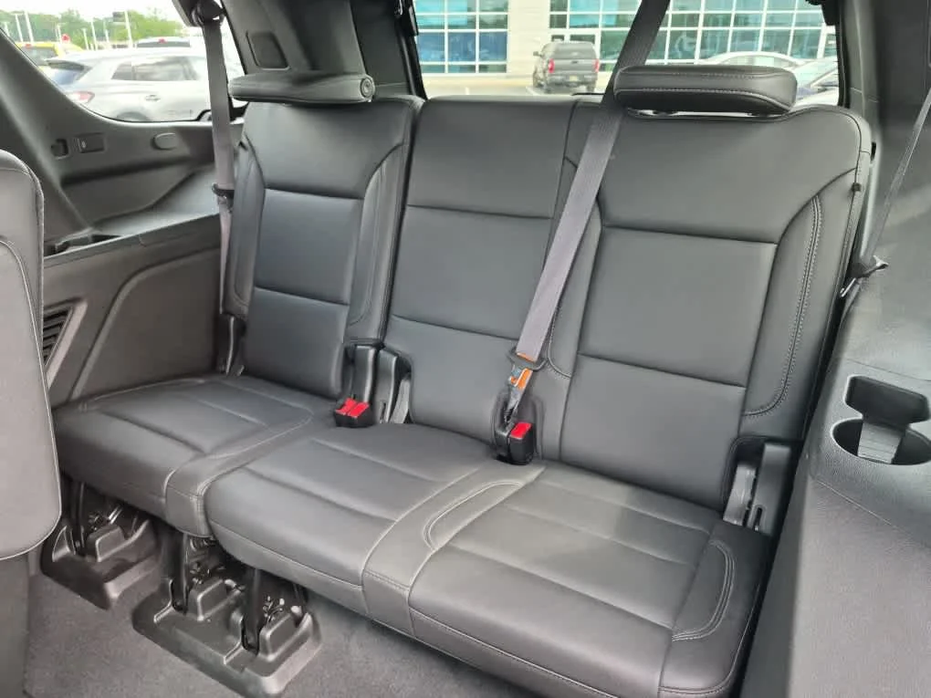 Used 2021 Midnight Blue Metallic Chevrolet LT image 7