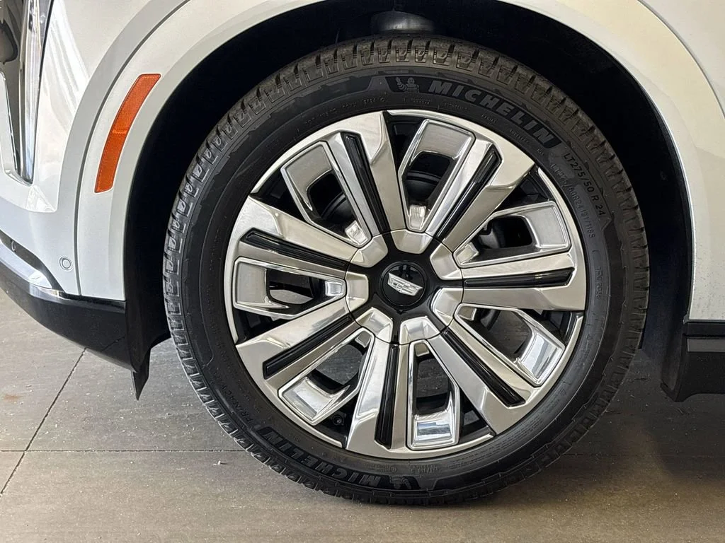 2025 Cadillac Escalade IQ Luxury 1 - Photo 43