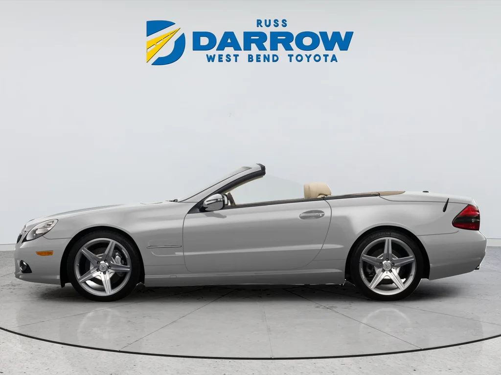 Used 2009 Silver Mercedes-Benz SL 550 image 2