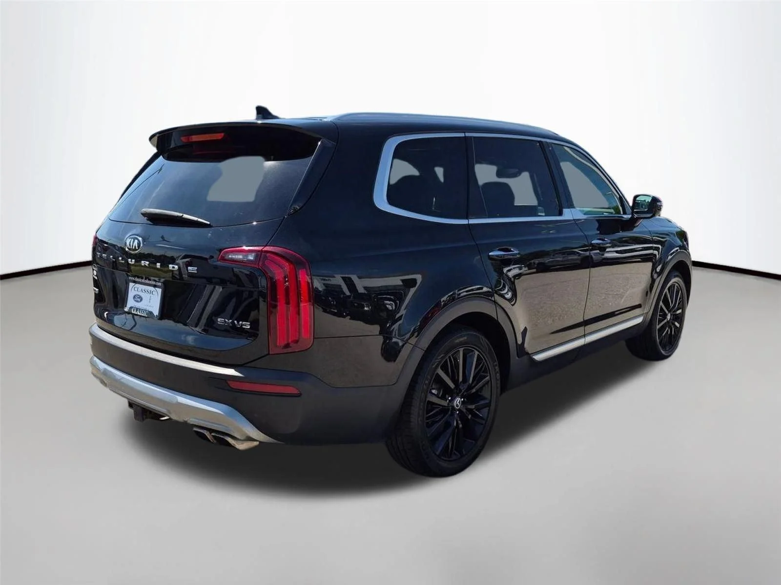 Used 2020 Ebony Black Kia SX image 5