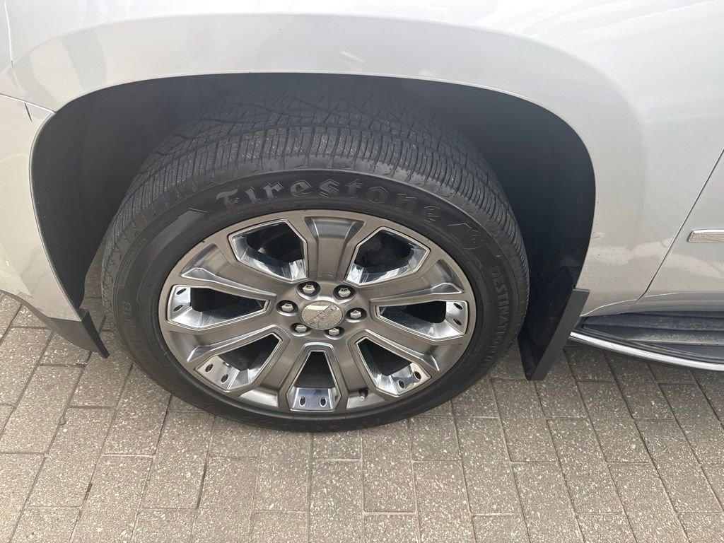Used 2016 Quicksilver Metallic GMC Denali image 9