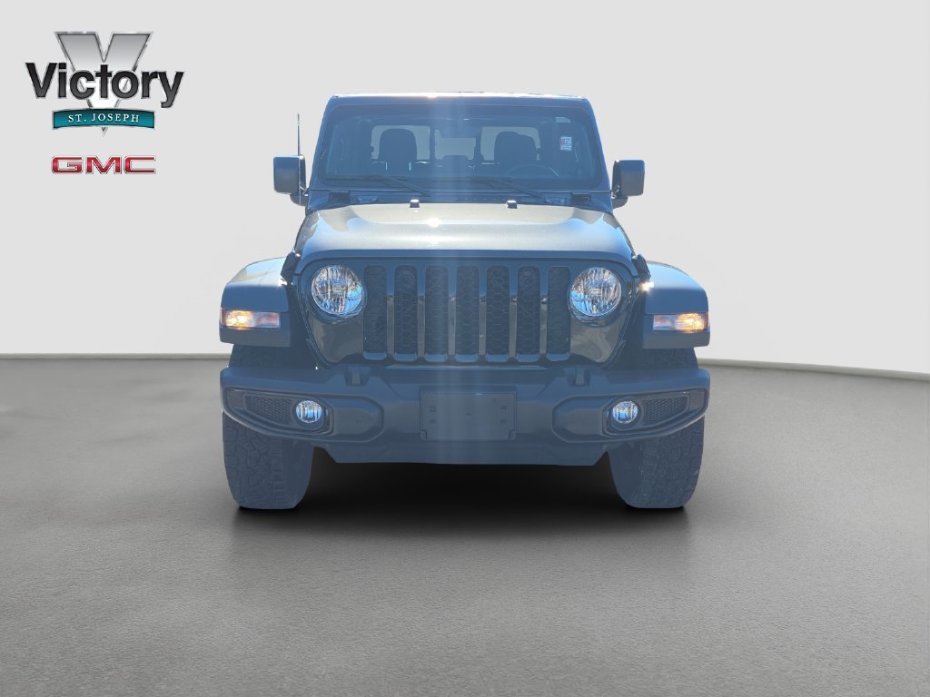 Used 2022 Jeep Gladiator Altitude with VIN 1C6HJTAG9NL170402 for sale in Kansas City