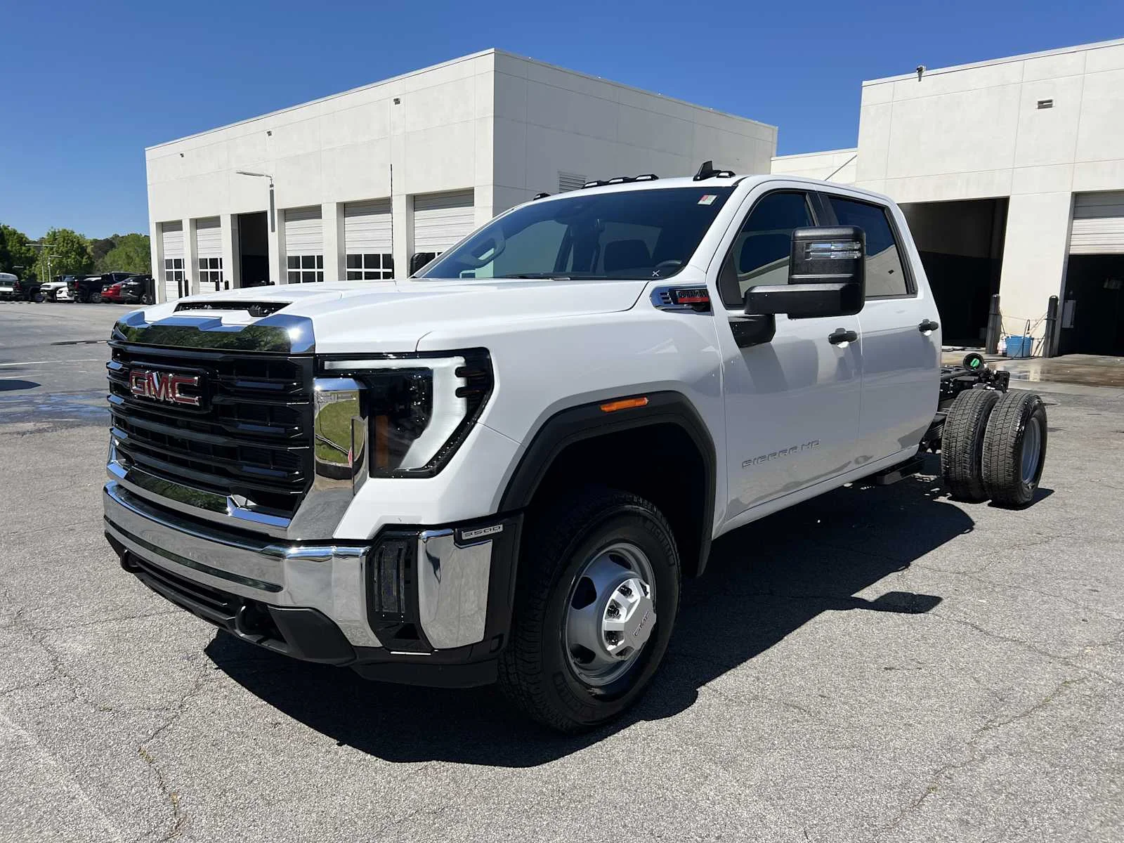 New 2026 Summit White GMC Pro image 3