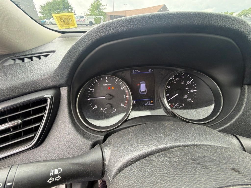 Used 2018 Silver Nissan S image 10