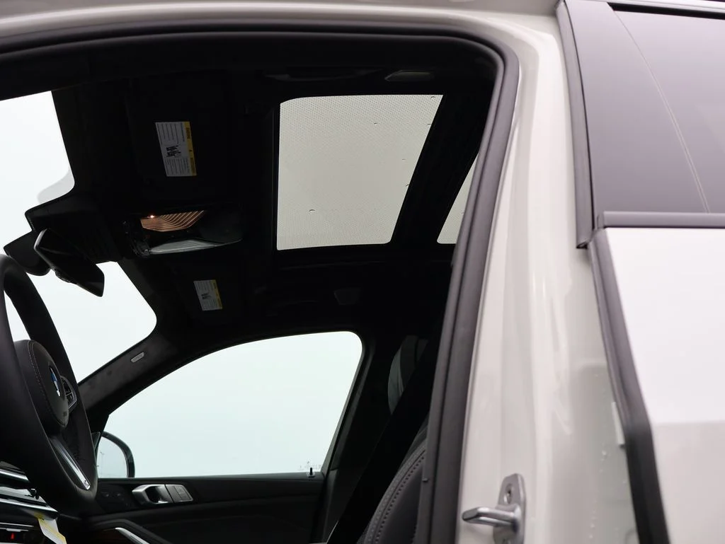 New 2027 White BMW xDrive40i image 43