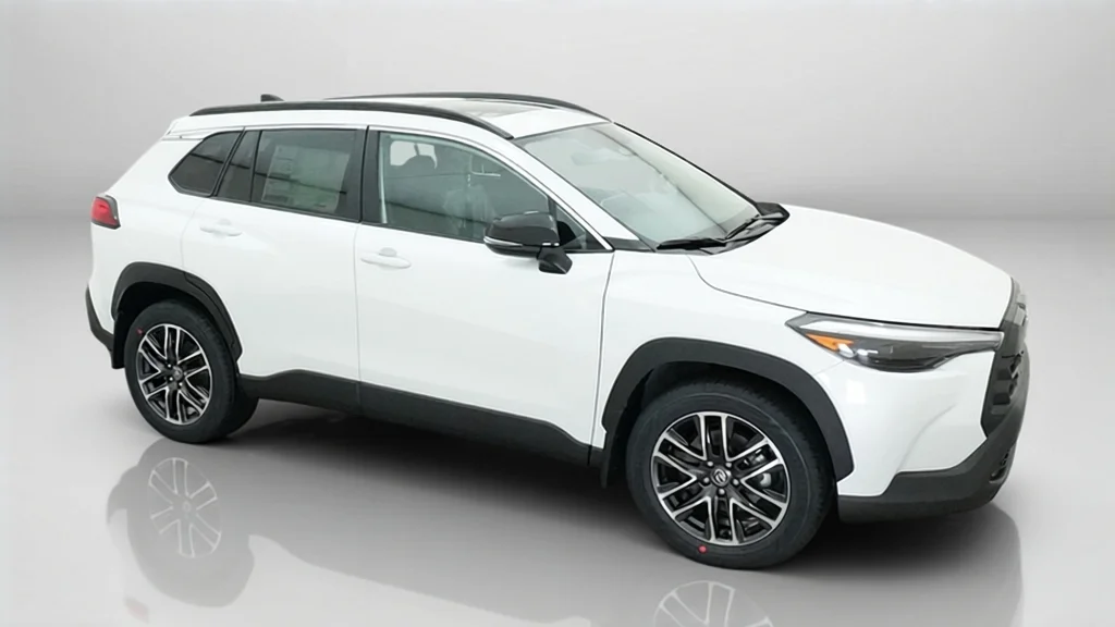 New 2026 Wind Chill Pearl Toyota XLE image 21