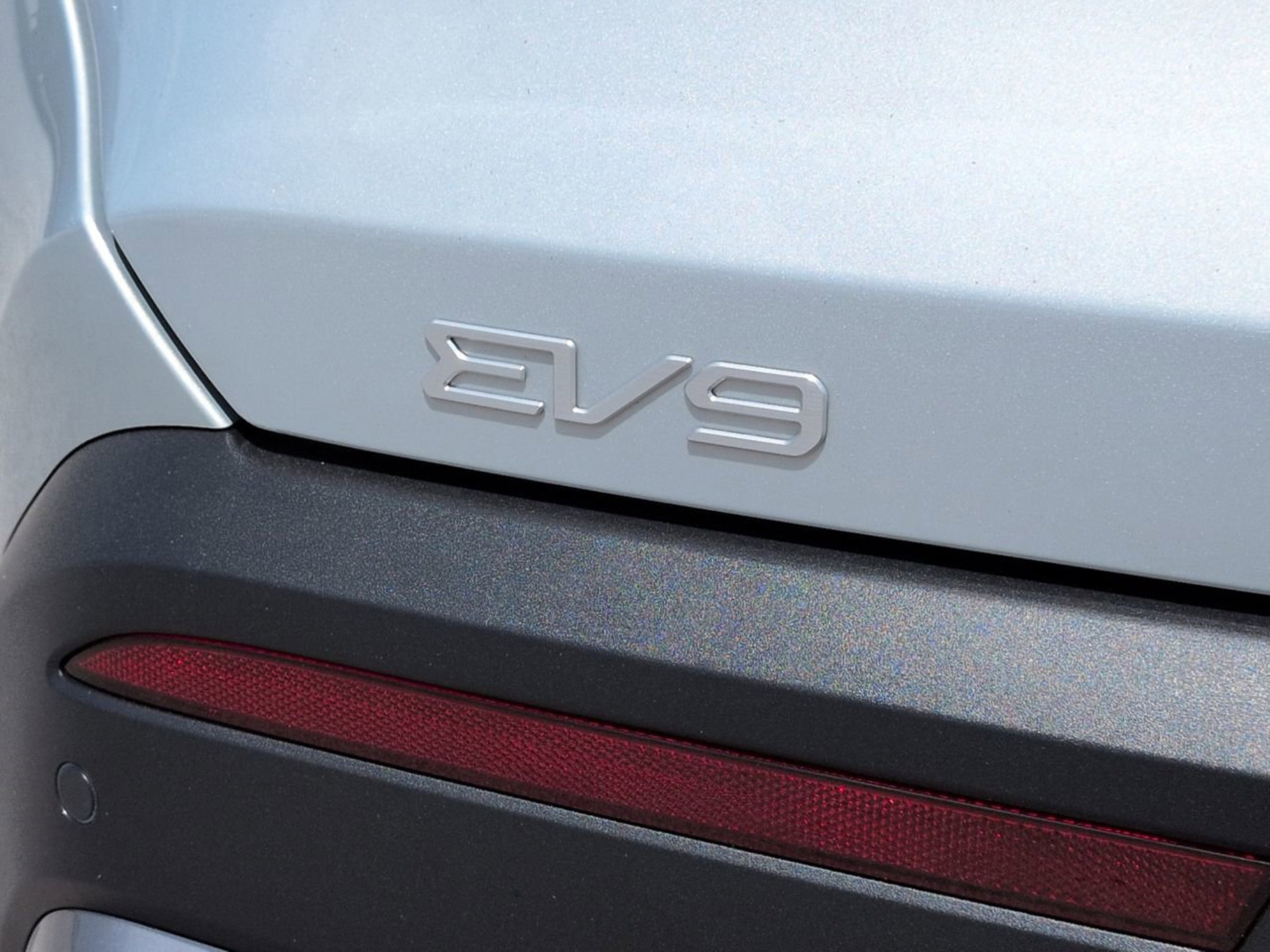 New 2026 Ivory Silver Kia Light Long Range image 37