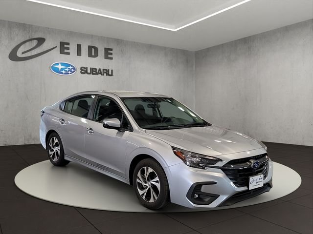 2025 Subaru Legacy Premium's photo