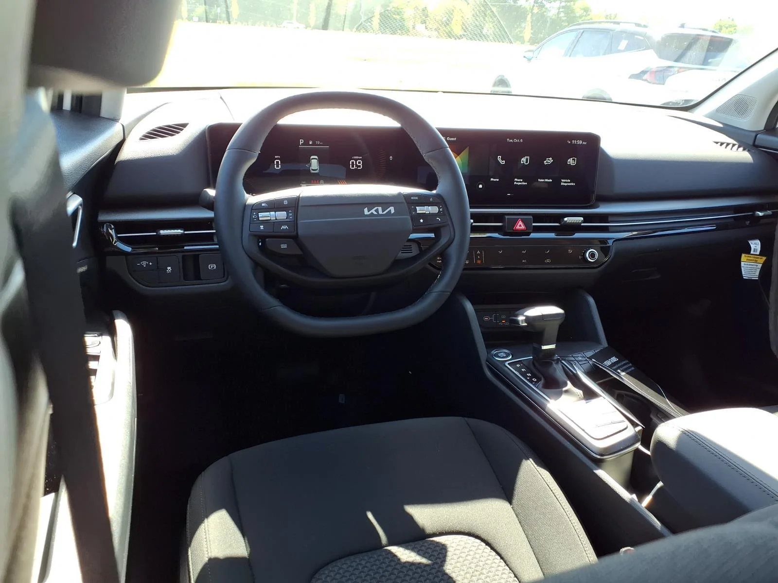 New 2026 Glacial White Pearl Kia LX image 4